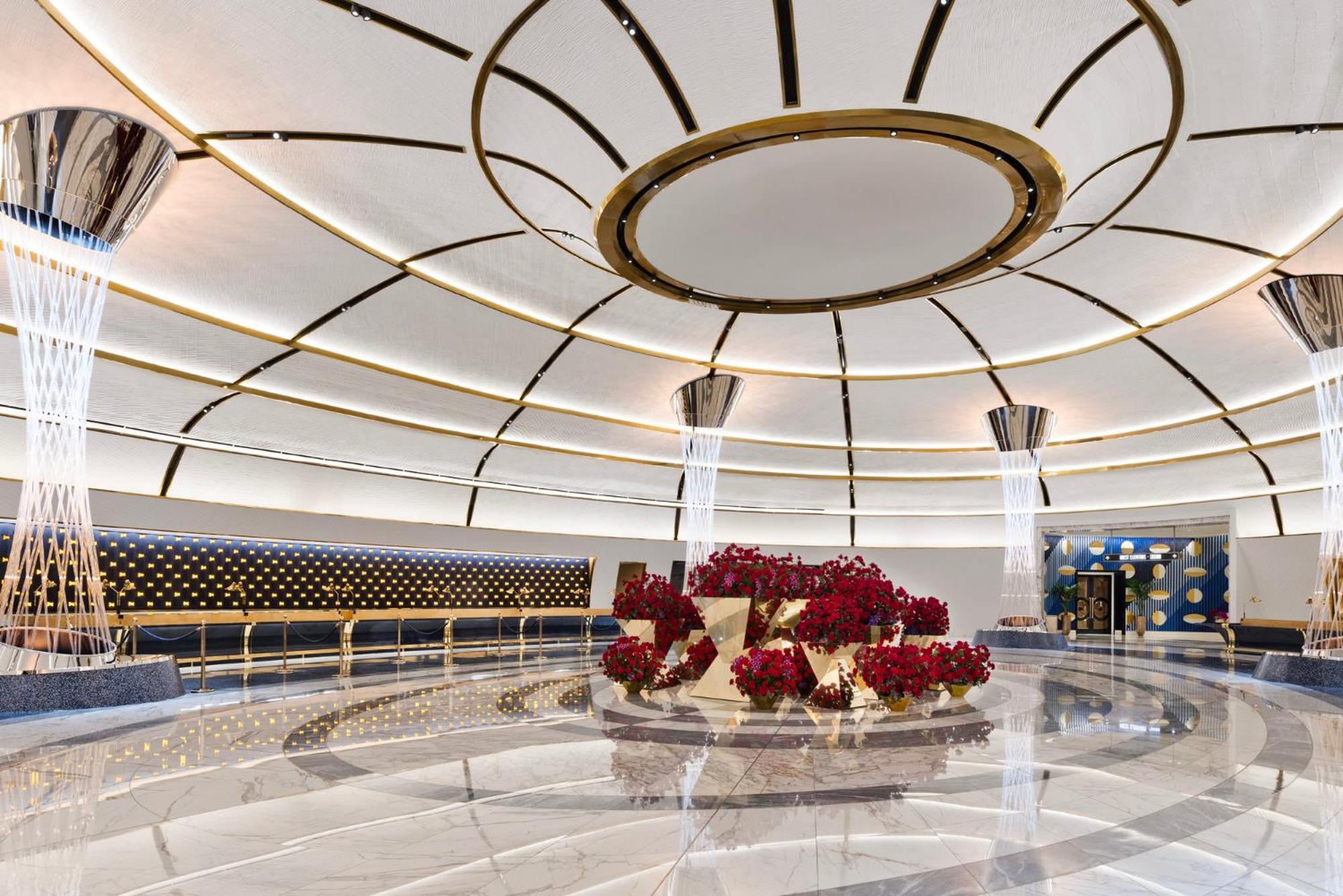 Fontainebleau ลาสเวกัส ภายนอก รูปภาพ The lobby of the hotel