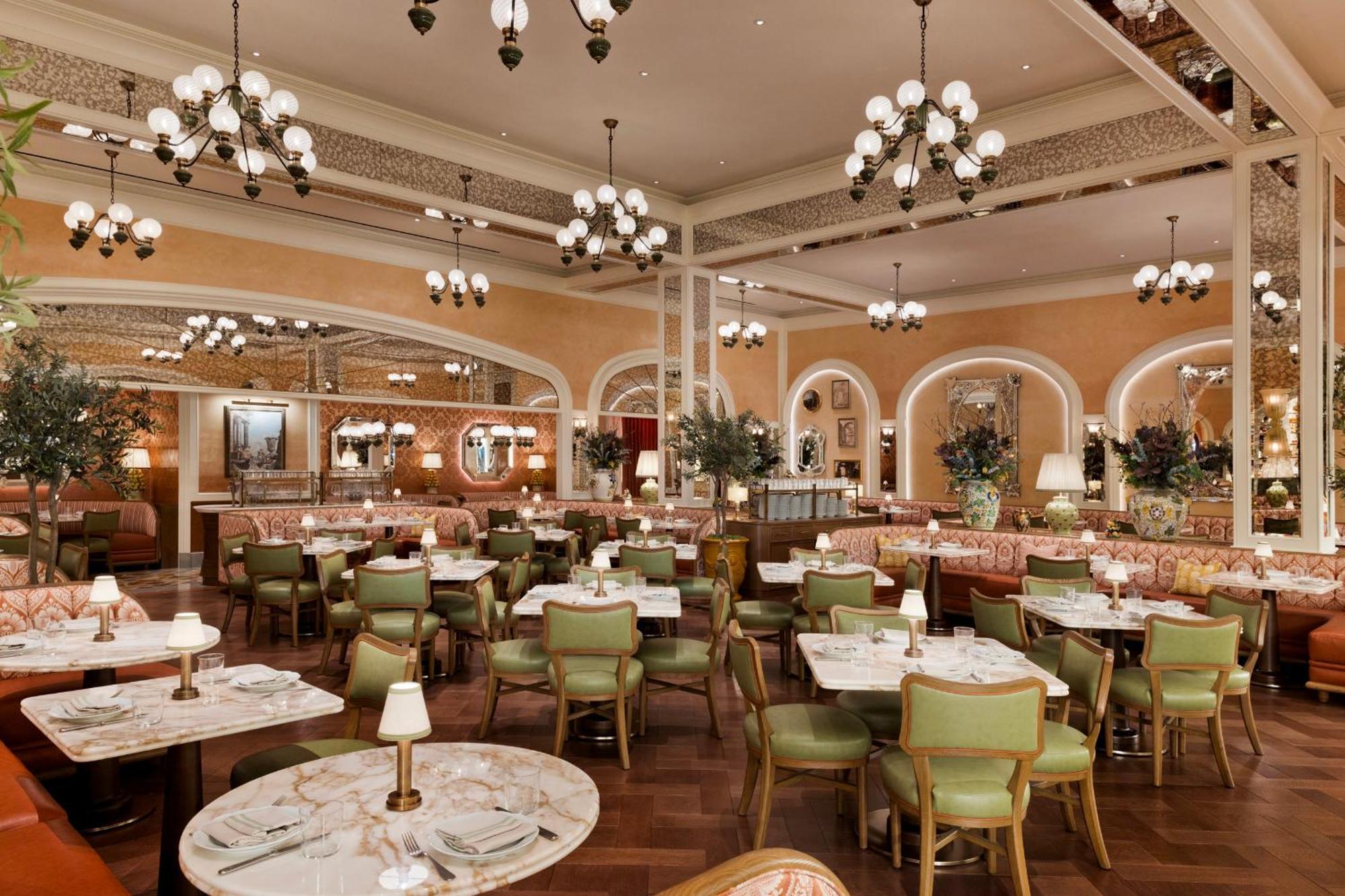 Fontainebleau ลาสเวกัส ภายนอก รูปภาพ The interior of the restaurant